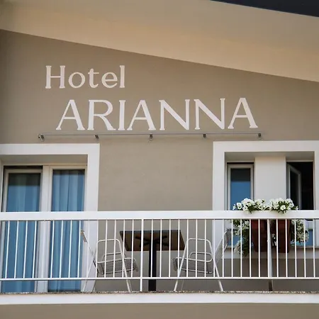 Szálloda Arianna 2*