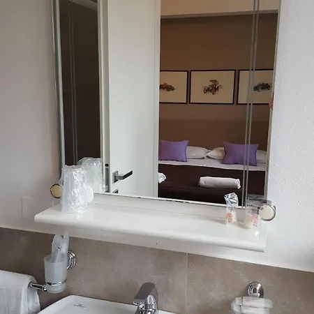 Arianna Hotel