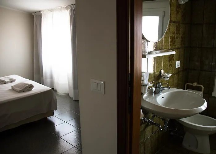 Arianna Hotel 2*